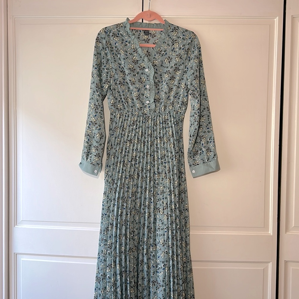 SHEIN green floral maxi dress with buttons in front